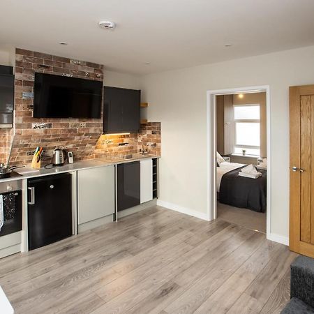 Bright And Luxurious Flat In The Heart Of Reading Apartment Exterior foto