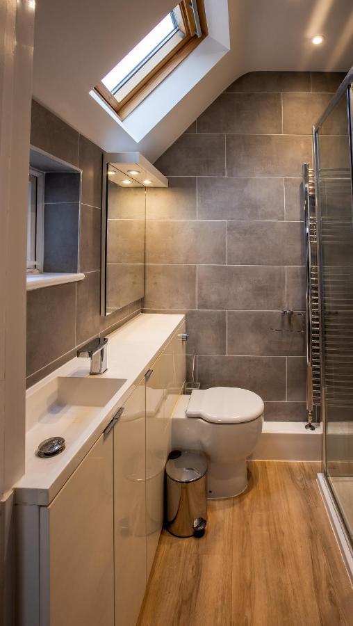 Bright And Luxurious Flat In The Heart Of Reading Apartment Exterior foto